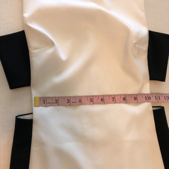BEBE Women black White Color Block Sheath Dress size 2 Side Cut out Party - Picture 5 of 9